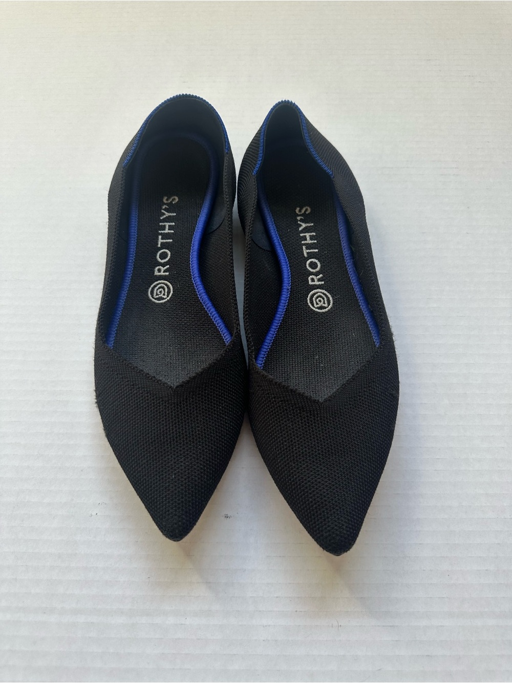 Rothy’s The Point Black Solid Blue Halo Knit Flats Women’s 9.5